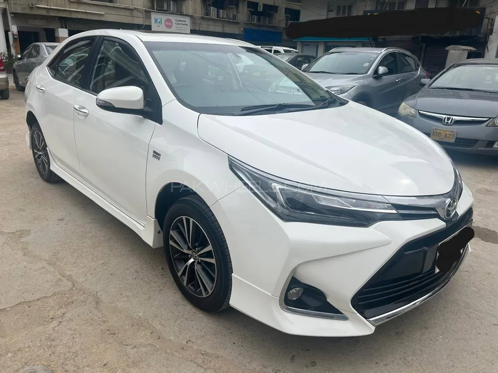 Toyota Corolla 2021 for Sale in Karachi Image-1