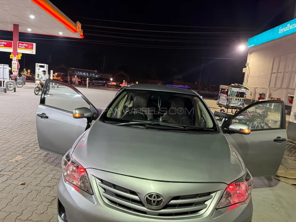 Toyota Corolla 2013 for Sale in Sheikhupura Image-1