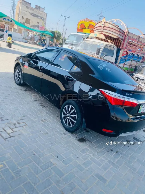 Toyota Corolla 2016 for Sale in Burewala Image-1