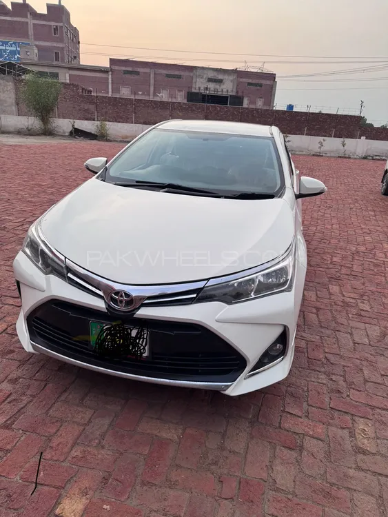 Toyota Corolla 2017 for Sale in Faisalabad Image-1