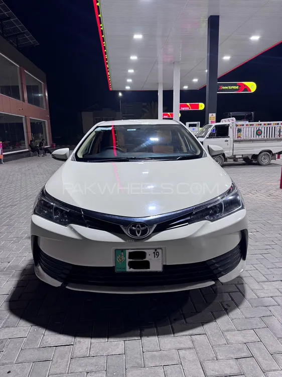 Toyota Corolla 2018 for Sale in Islamabad Image-1