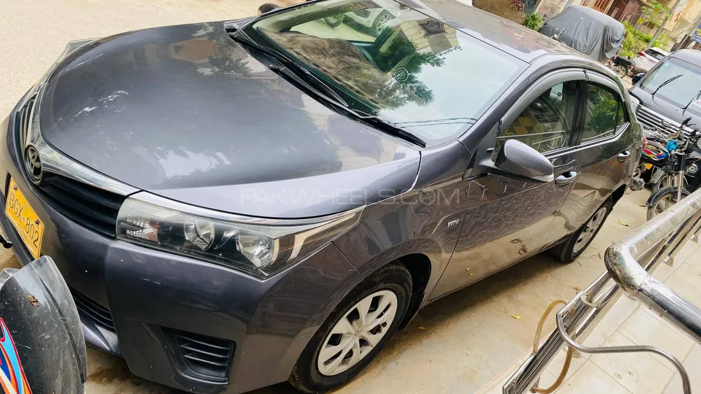 Toyota Corolla 2016 for Sale in Karachi Image-1