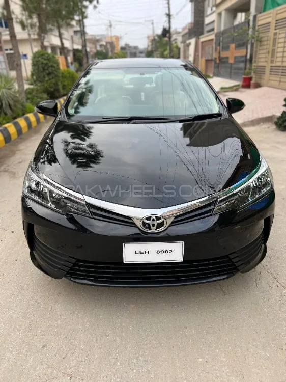 Toyota Corolla 2018 for Sale in Peshawar Image-1