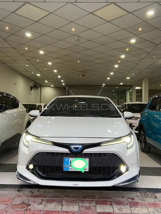 Toyota Corolla Hatchback 2018 for Sale in Multan Image-1