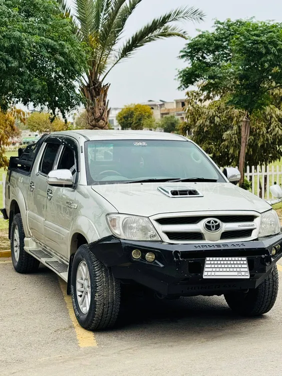 Toyota Hilux 2007 for Sale in Islamabad Image-1