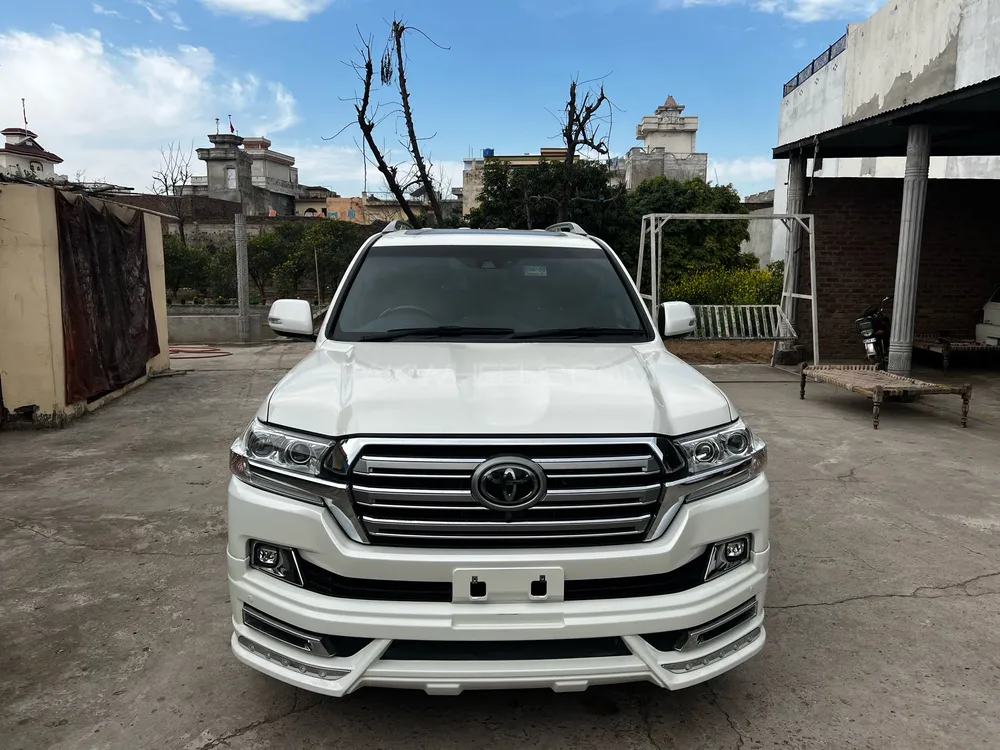 Toyota Land Cruiser 2018 for Sale in Sialkot Image-1