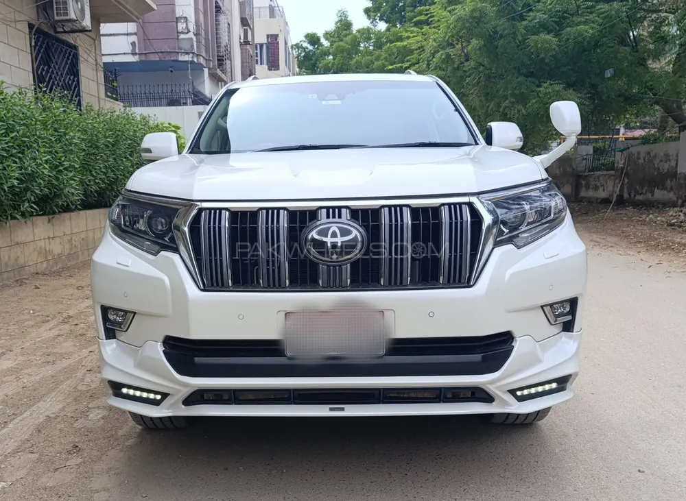 Toyota Prado 2018 for Sale in Karachi Image-1