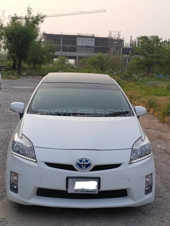 Toyota Prius 2009 for Sale in Islamabad Image-1