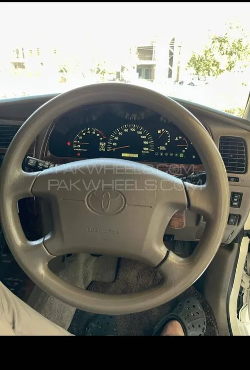 Toyota Surf 2001 for Sale in Rahim Yar Khan Image-1