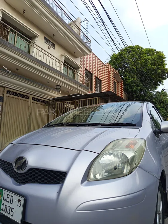 Toyota Vitz 2009 for Sale in Lahore Image-1