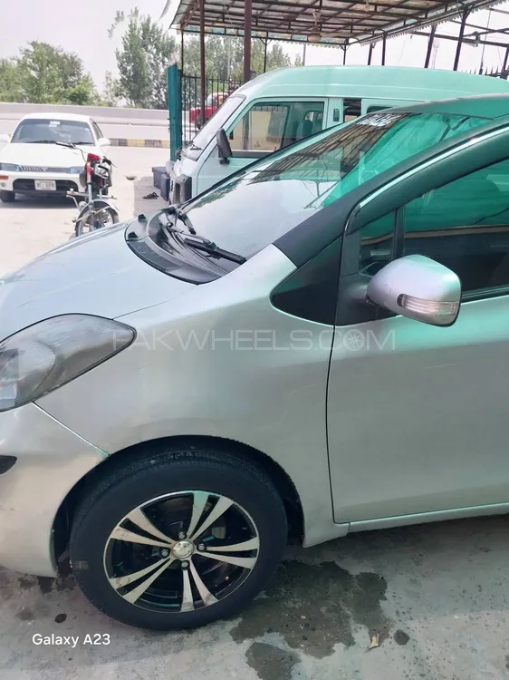 Toyota Vitz 2010 for Sale in Peshawar Image-1