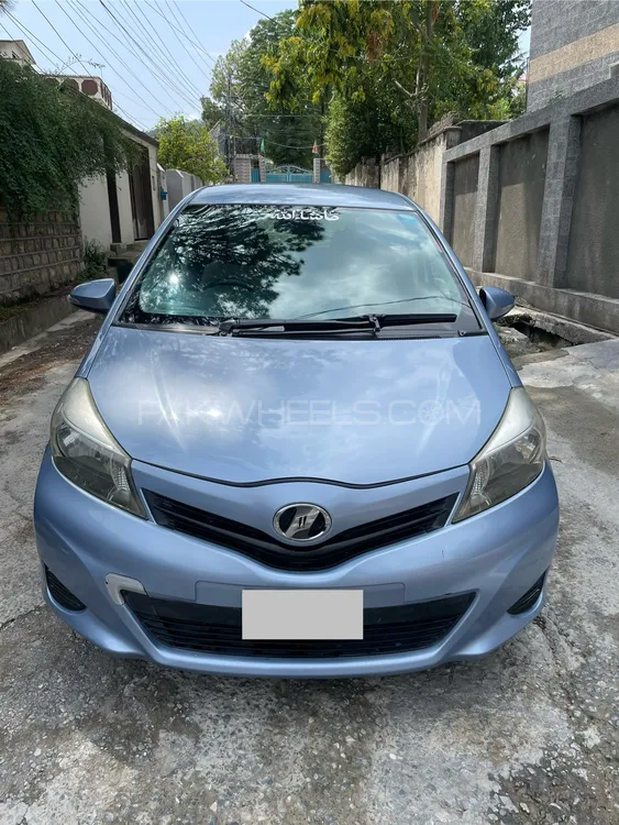 Toyota Vitz 2011 for Sale in Abbottabad Image-1