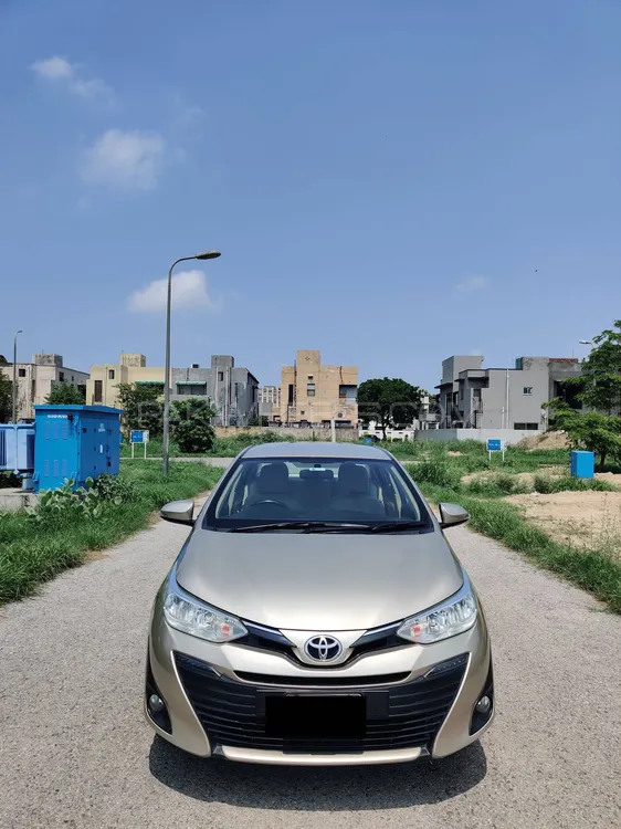 Toyota Yaris Sedan 2021 for Sale in Lahore Image-1