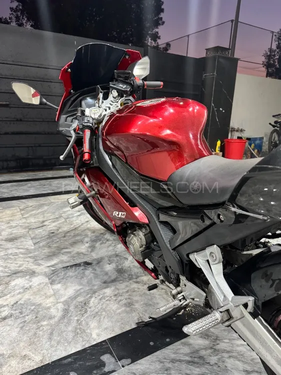 Yamaha YZF-R1 2022 for Sale Image-1