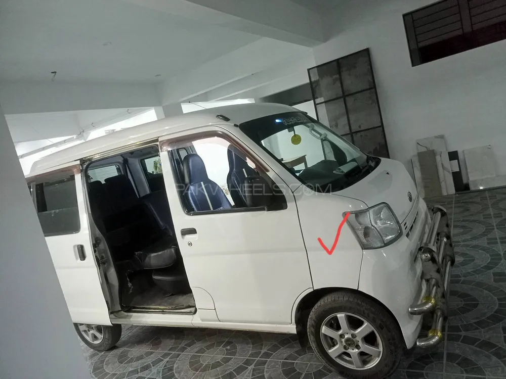 Daihatsu Hijet 2013 for Sale in Karachi Image-1