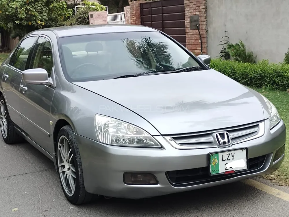Honda Accord 2005 for Sale in Lahore Image-1