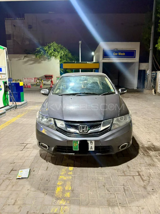 Honda City 2017 for Sale in Faisalabad Image-1