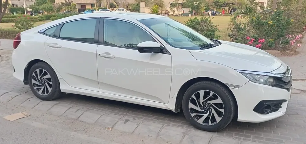 Honda Civic 2018 for Sale in Karachi Image-1