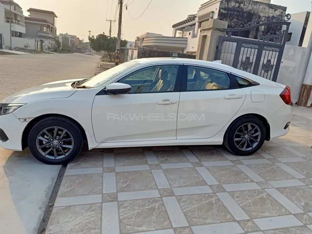 Honda Civic 2020 for Sale in Okara Image-1