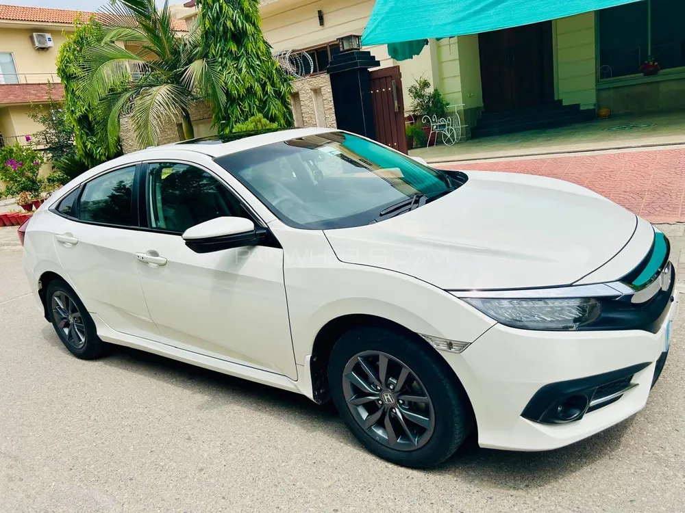 Honda Civic 2020 for Sale in Okara Image-1