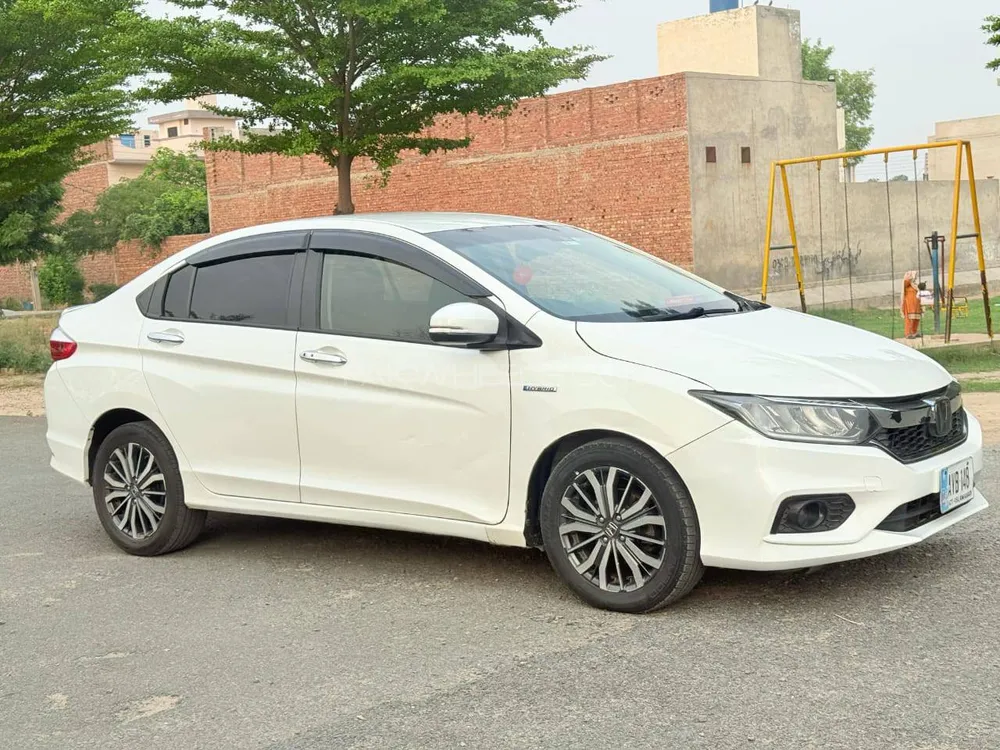Honda Grace Hybrid EX 2017 for sale in Faisalabad | PakWheels