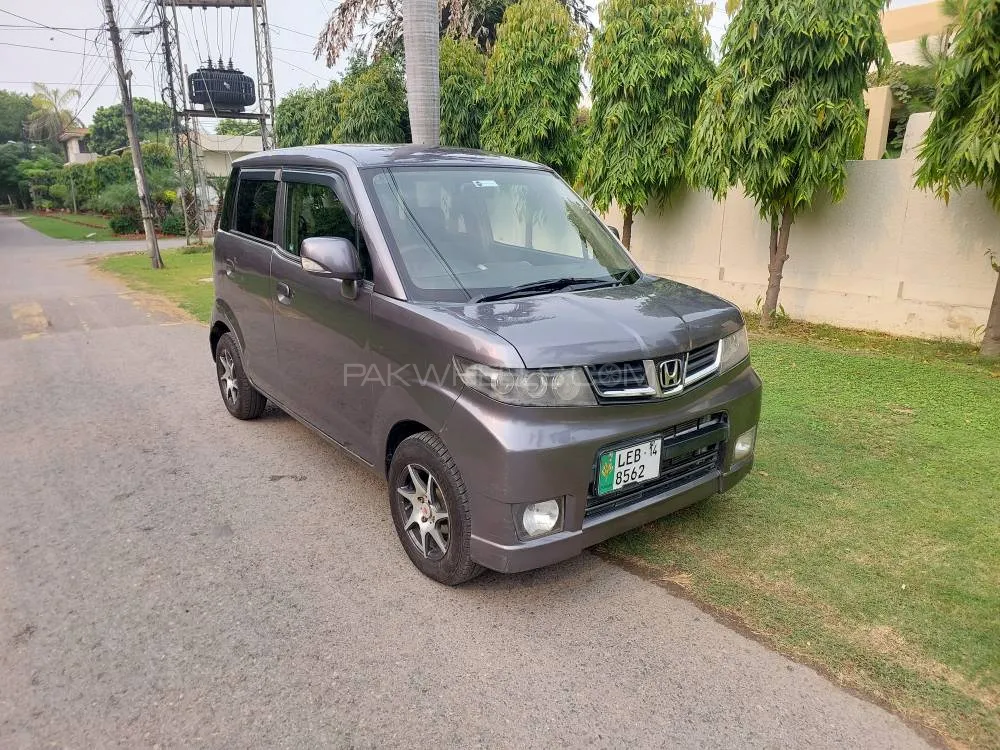 Honda Zest 2010 for Sale in Lahore Image-1