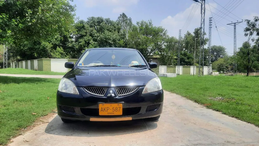 Mitsubishi Lancer 2006 for Sale in Kamra Image-1