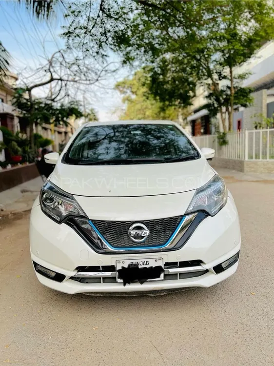 Nissan Note 2019 for Sale in Karachi Image-1