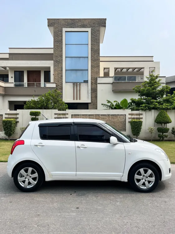 Suzuki Swift 2018 for Sale in Gujranwala Image-1
