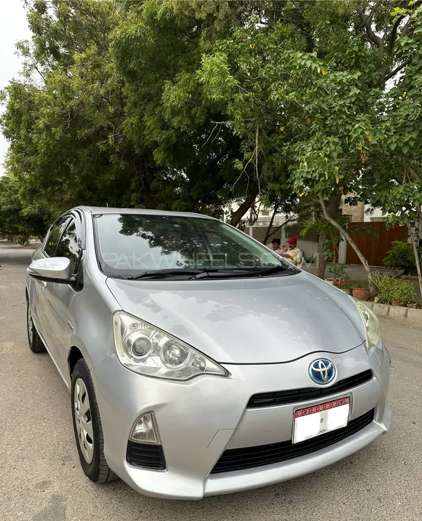 Toyota Aqua 2013 for Sale in Karachi Image-1