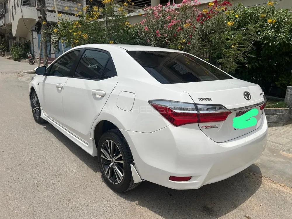 Toyota Corolla 2020 for Sale in Karachi Image-1