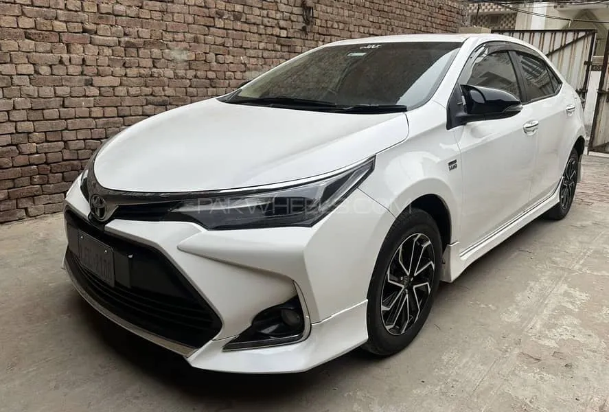 Toyota Corolla 2019 for Sale in Faisalabad Image-1
