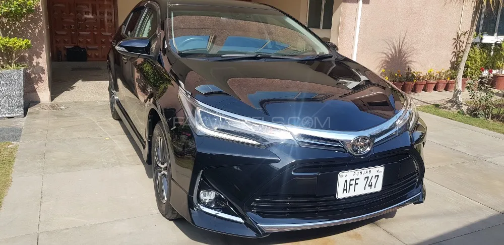 Toyota Corolla 2021 for Sale in Lahore Image-1