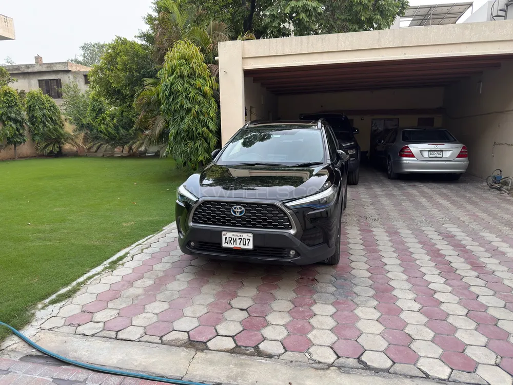 Toyota Corolla Cross 2024 for Sale in Lahore Image-1