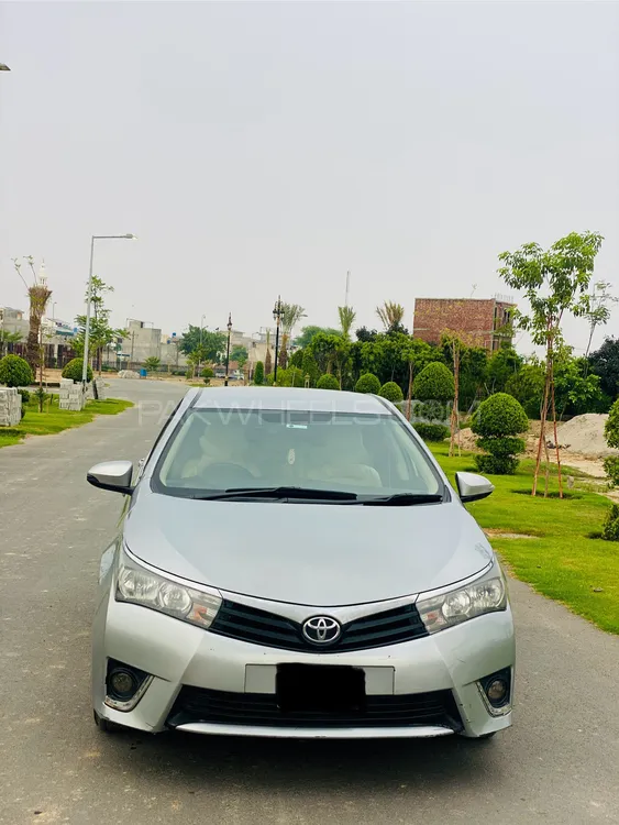 Toyota Corolla 2016 for Sale in Lahore Image-1
