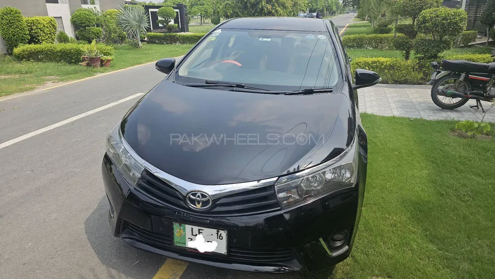 Toyota Corolla 2016 for Sale in Lahore Image-1