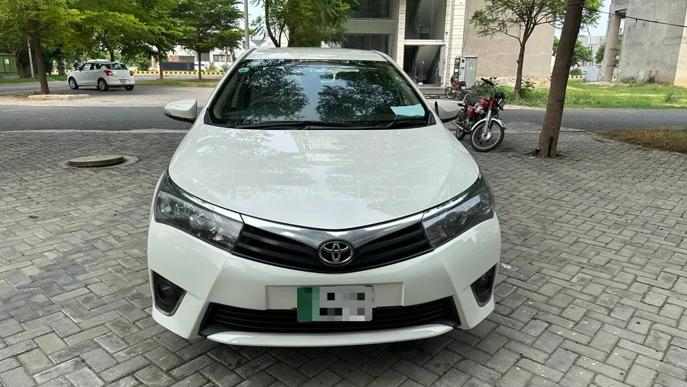 Toyota Corolla 2016 for Sale in Lahore Image-1