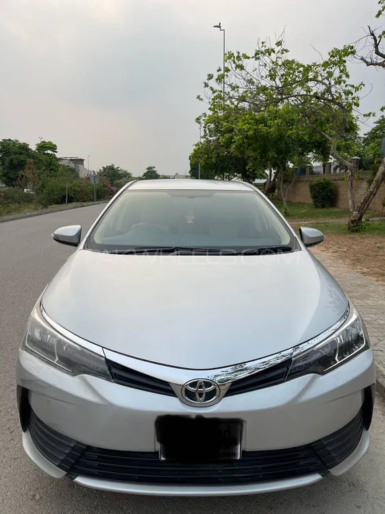 Toyota Corolla 2017 for Sale in Islamabad Image-1