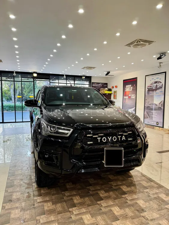 Toyota Hilux 2023 for Sale in Faisalabad Image-1