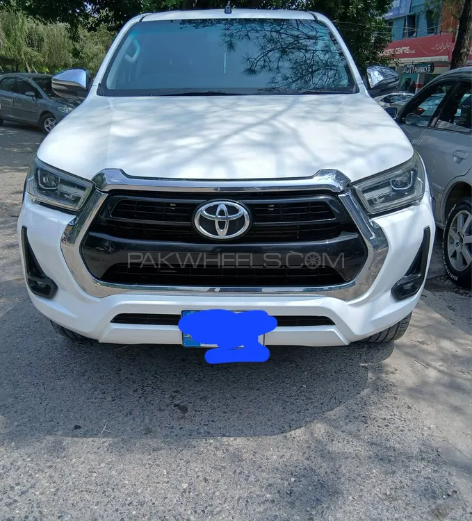 Toyota Hilux 2018 for Sale in Islamabad Image-1