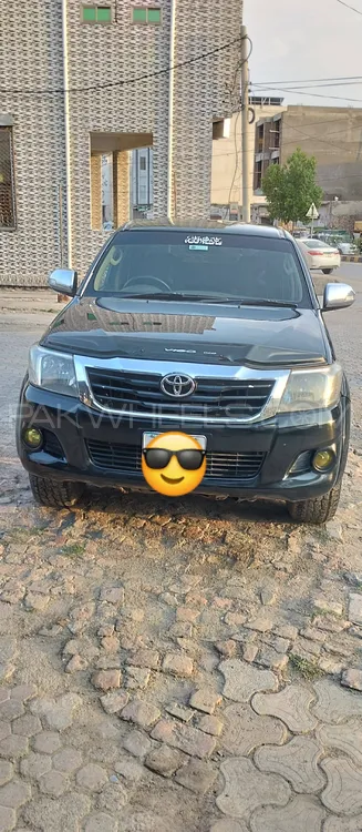 Toyota Hilux 2013 for Sale in Chakwal Image-1