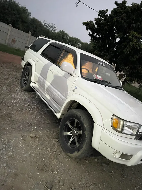 Toyota Surf 2000 for Sale in Islamabad Image-1