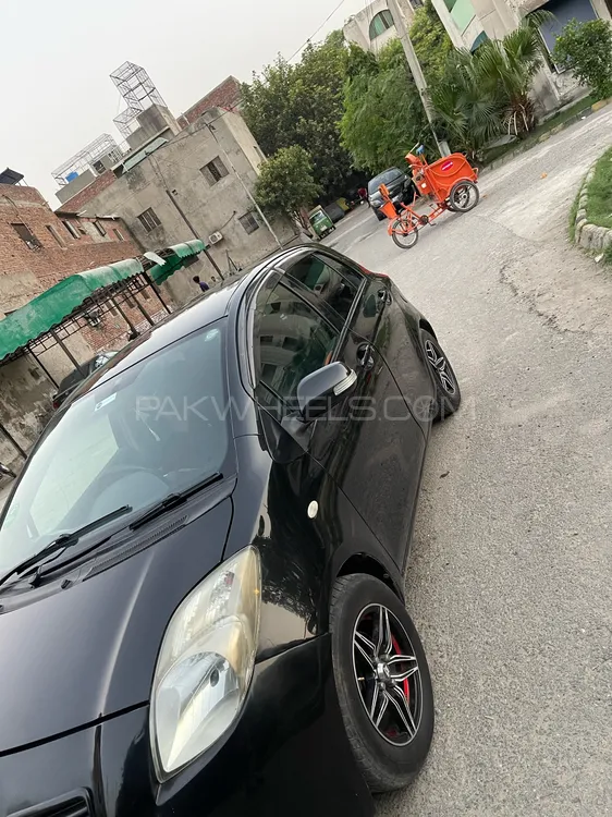 Toyota Vitz 2007 for Sale in Lahore Image-1