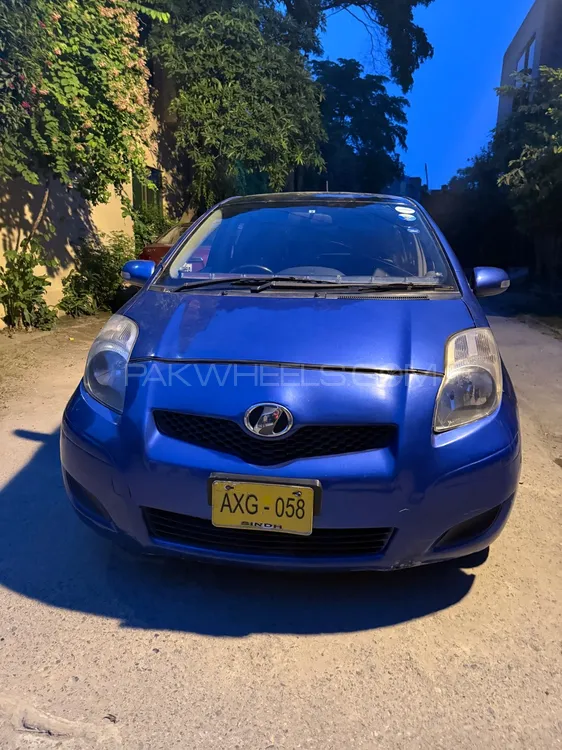 Toyota Vitz 2008 for Sale in Lahore Image-1