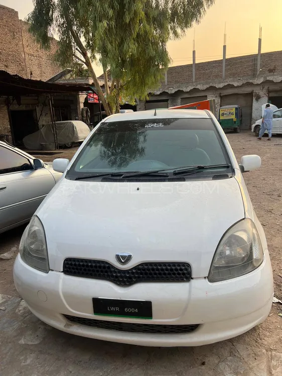 Toyota Vitz 1999 for Sale in Peshawar Image-1