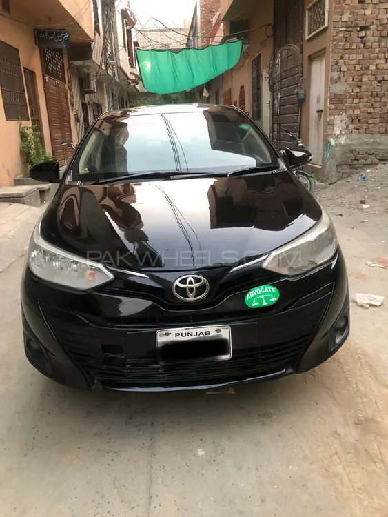 Toyota Yaris Sedan 2020 for Sale in Lahore Image-1