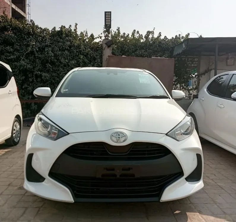 Toyota Yaris Hatchback 2021 for Sale in Sialkot Image-1