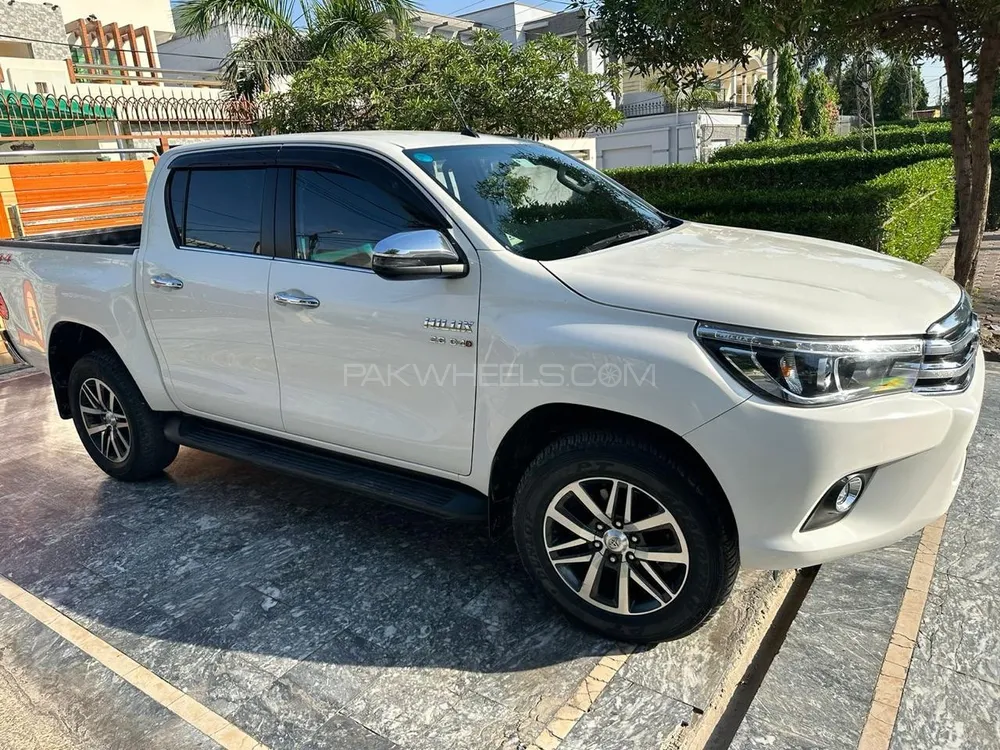 Toyota Hilux 2021 for Sale in Sargodha Image-1