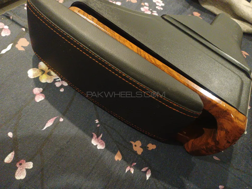 Arm rest cultus Image-1