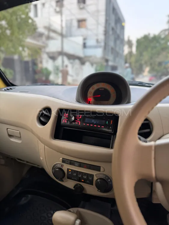 Daihatsu Esse 2011 for Sale in Karachi Image-1